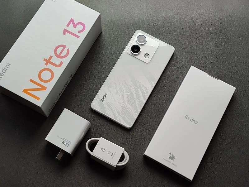Xiaomi Redmi Note 13 với chip MediaTek Dimensity 6080, pin 5000mAh bền bỉ.